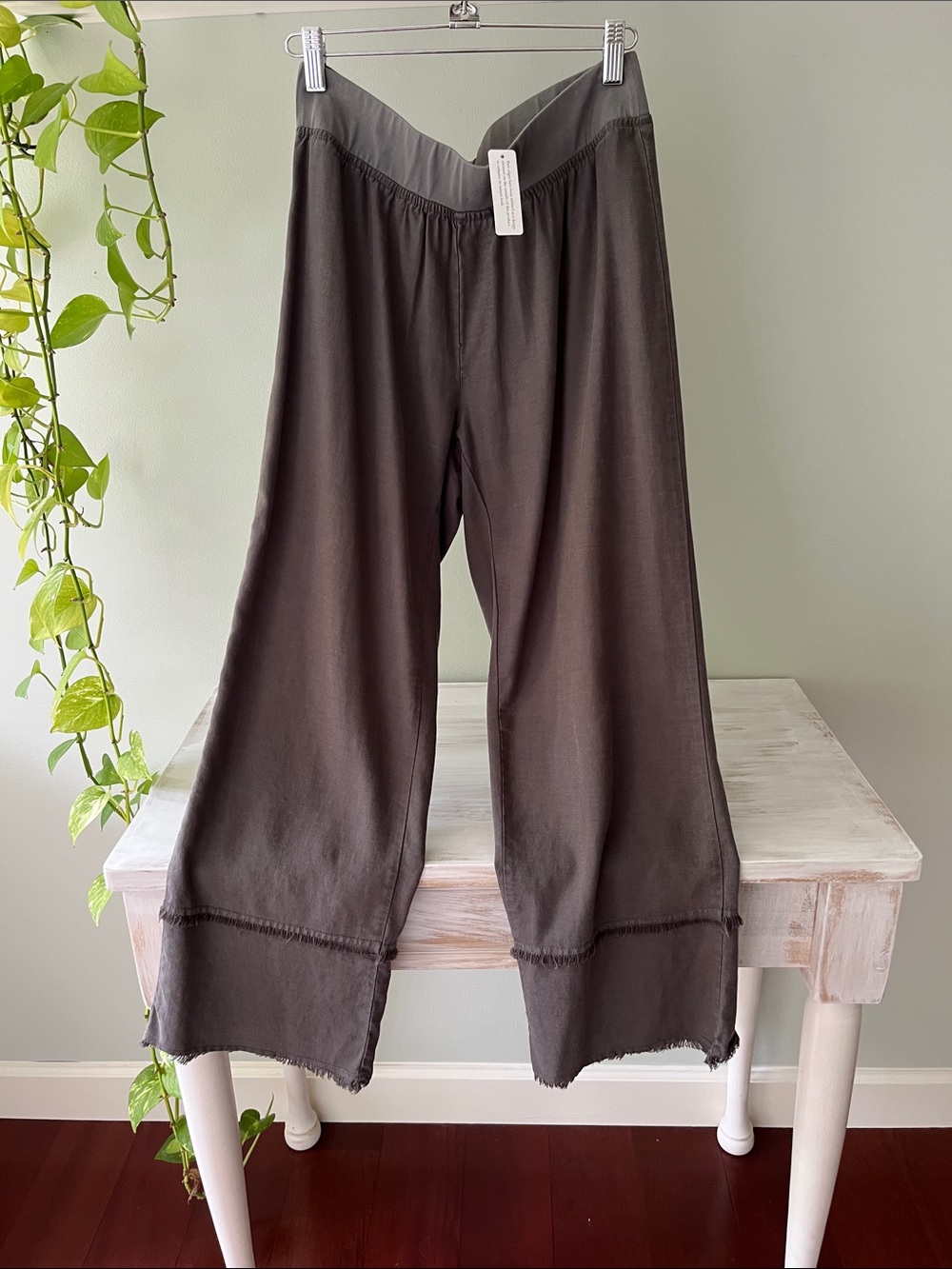 Soft Surroundings  Green Linen  Pants